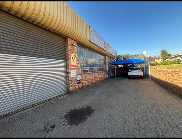 395M² WAREHOUSE TO LET IN SEBENZA